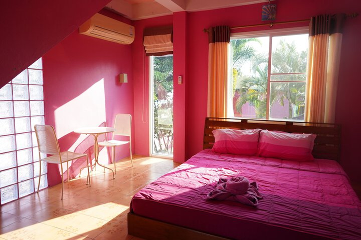 Room 14 of 32