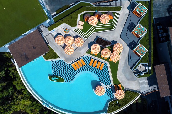 Hotel 146 of 148