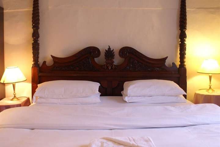 Room 2 of 14