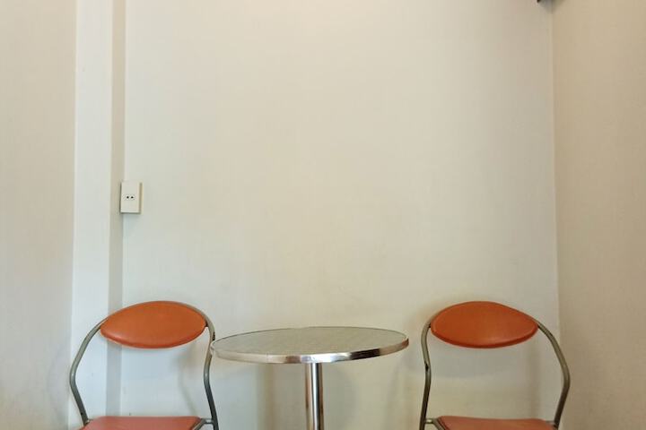 Room 5 of 28