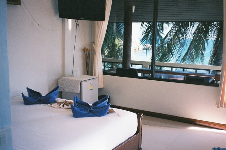 Room 2 of 44