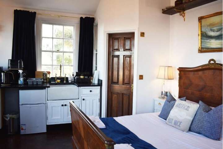Room 3 of 19