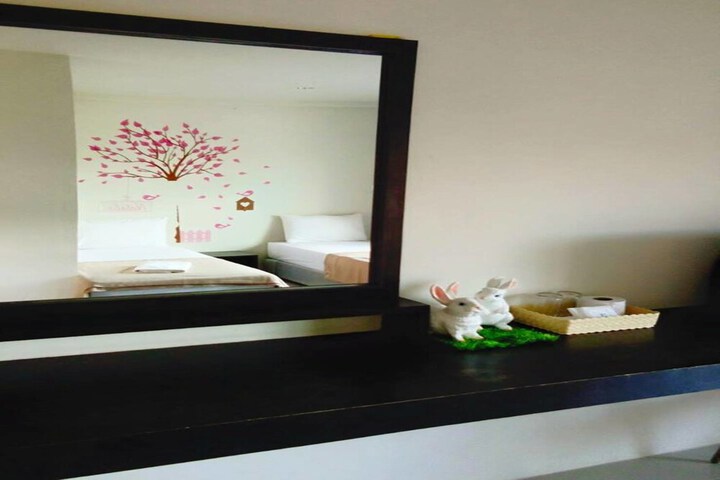 Room 10 of 49