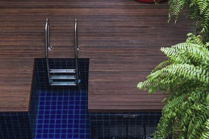 Pool 59 of 72