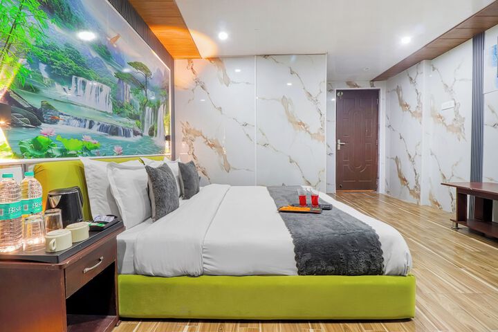 Room 10 of 36