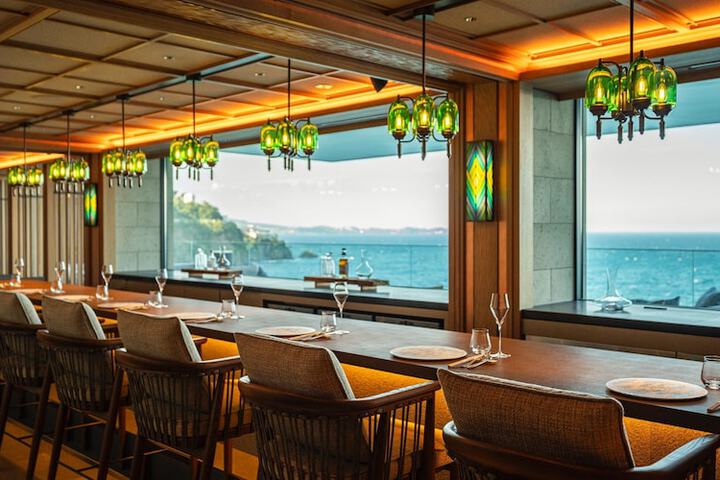 Dining 60 of 81
