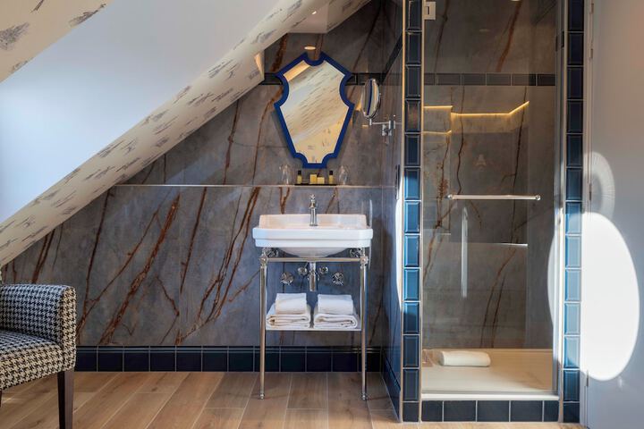 Clean Restrooms