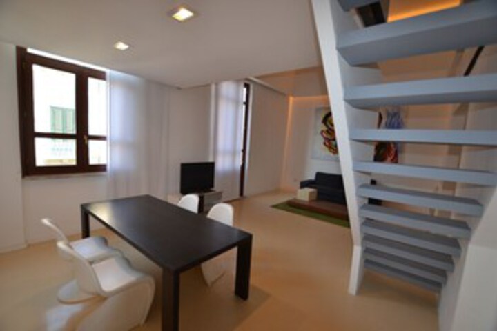 Room 12 of 22