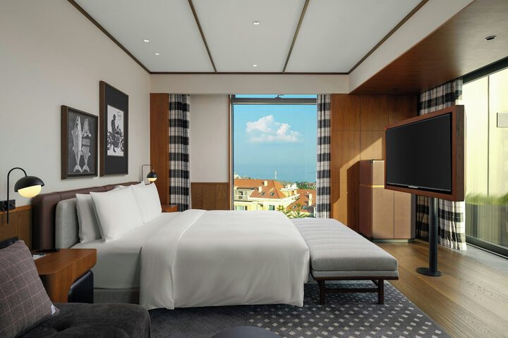 Room 21 of 86