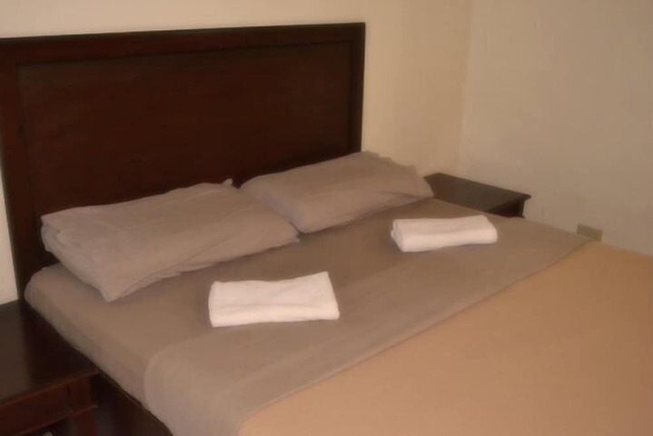 Room 8 of 50