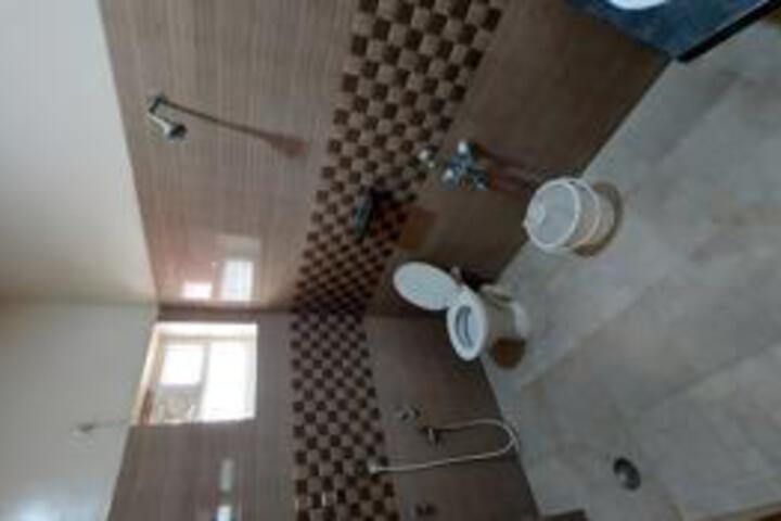 Room 17 of 21