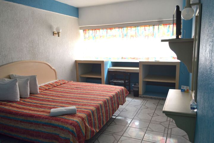 Room 18 of 53