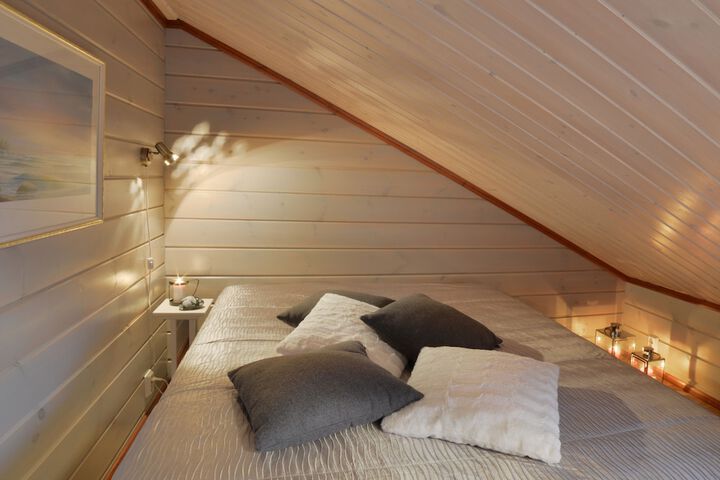 Room 2 of 41