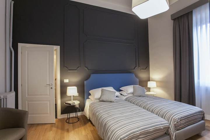Room 25 of 96