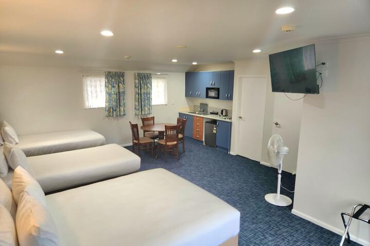 Room 19 of 47