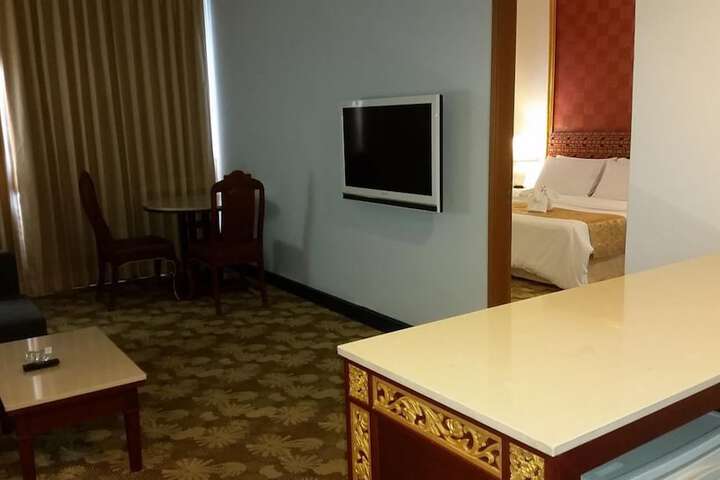 Room 19 of 34