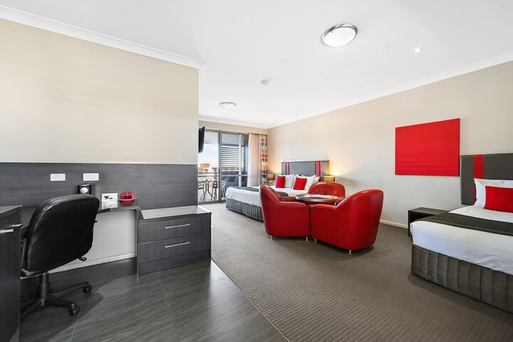 Room 4 of 72