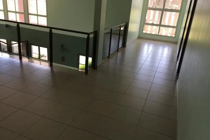 Room 16 of 20