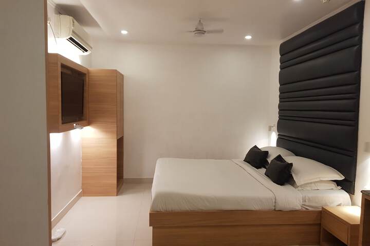 Room 7 of 78
