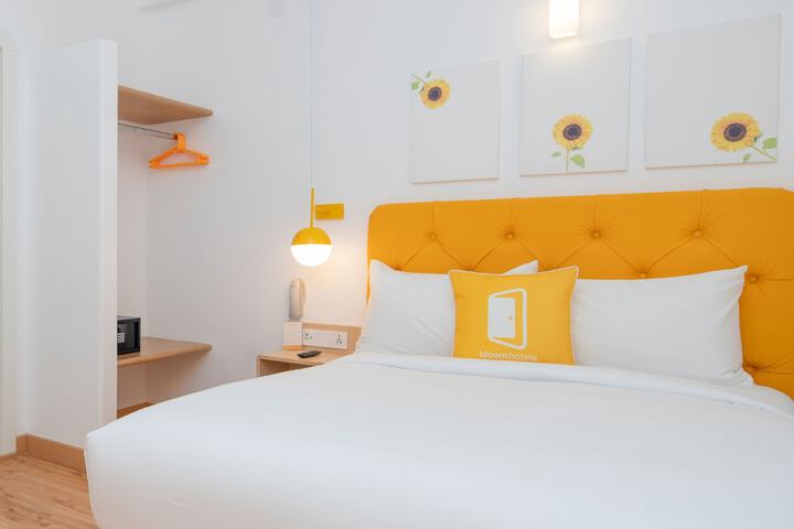 Room 5 of 27