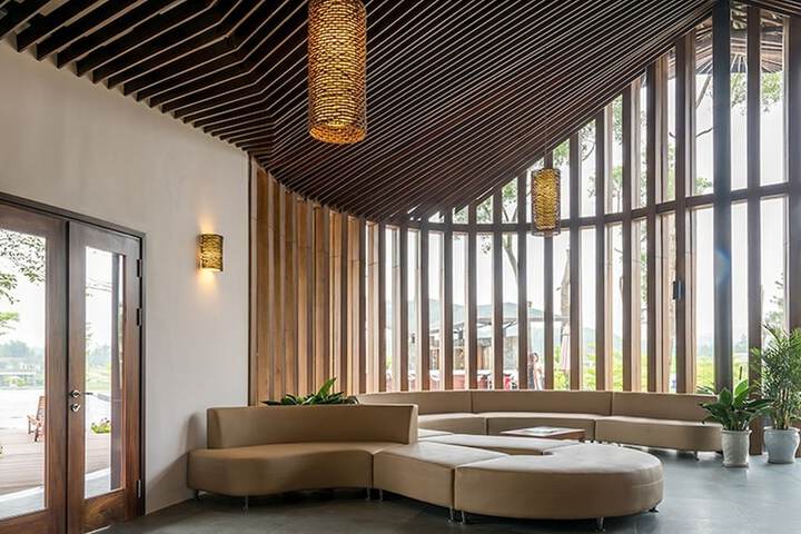 Lobby Entry