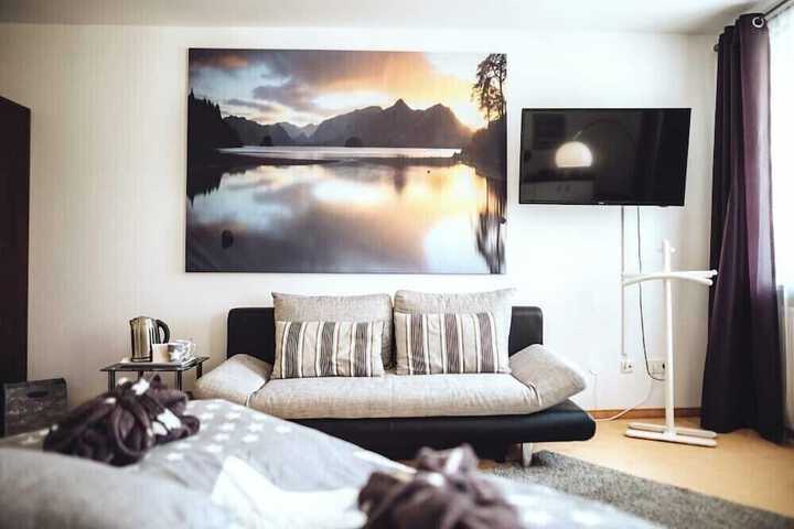 Room 42 of 93
