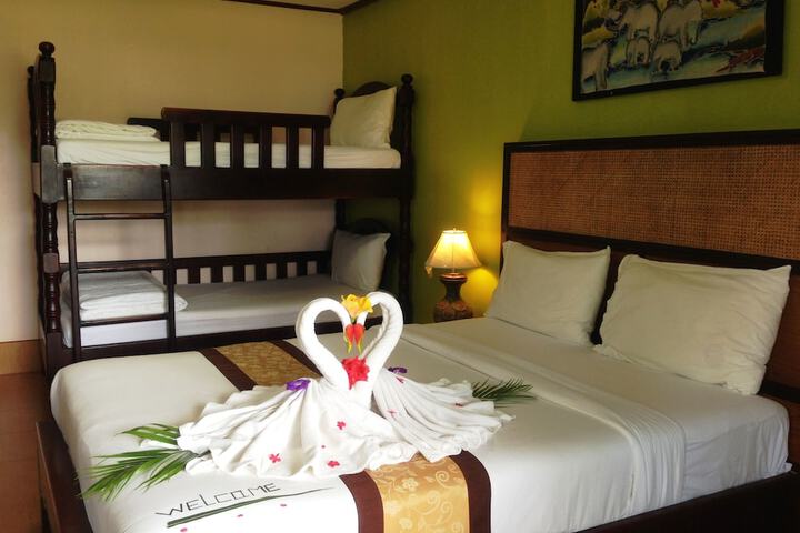 Room 5 of 85