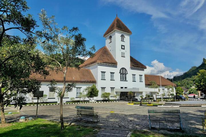 Saka Ombilin Heritage Hotel