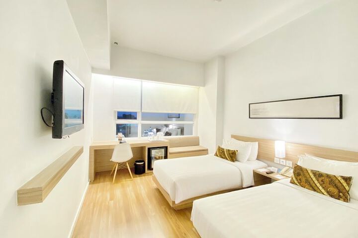 Room 21 of 53