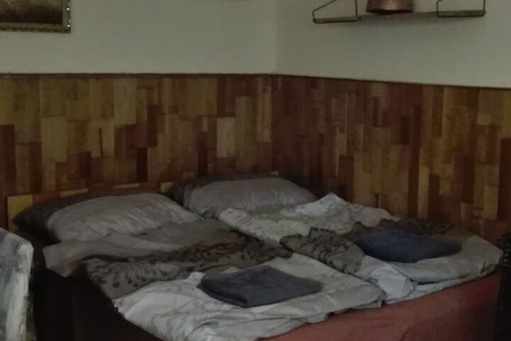 Room 13 of 15