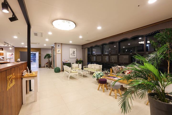 Hotel Interior 9 of 58