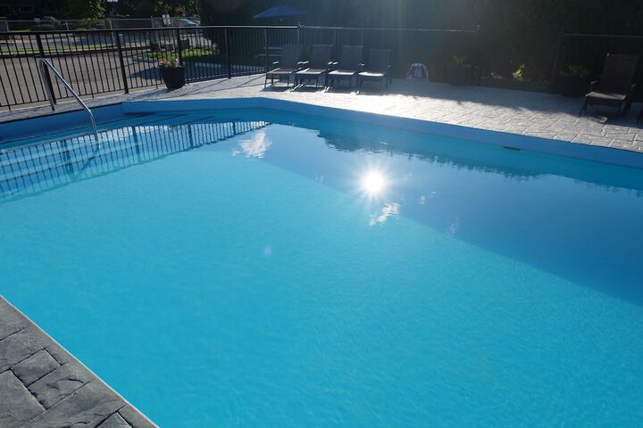 Pool 47 of 61