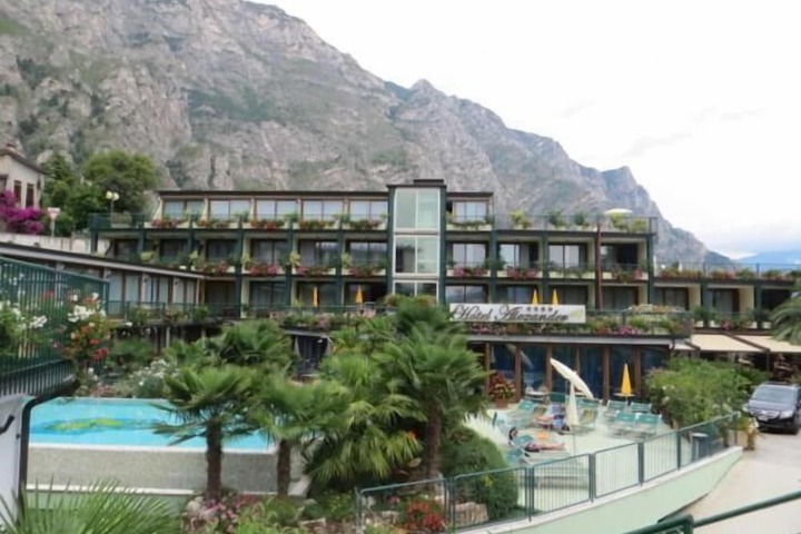Hotel 46 of 49
