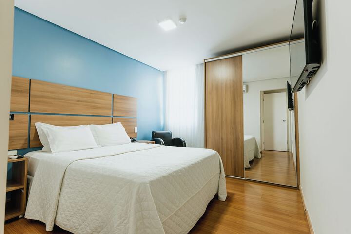 Room 13 of 81
