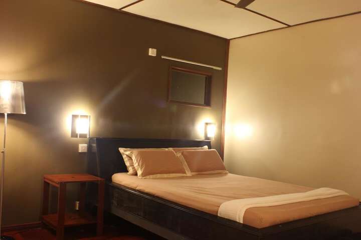 Room 5 of 37