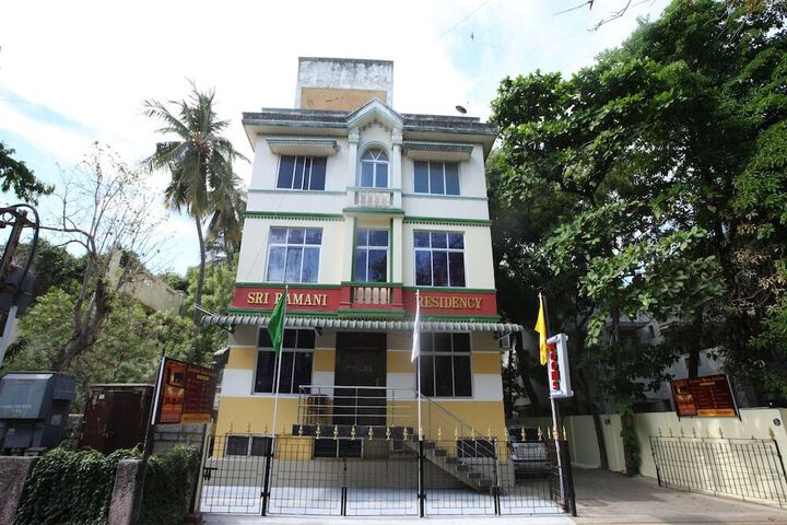 OYO 14441 RAMANI RESIDENCY