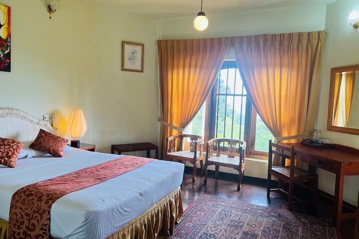 Room 6 of 40