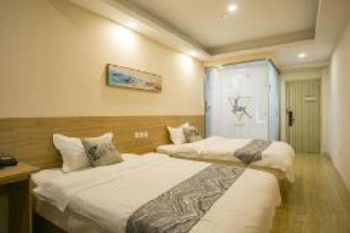 Room 7 of 7