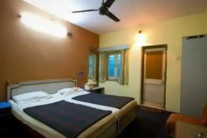 Room 3 of 5