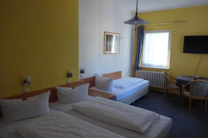Room 2 of 20