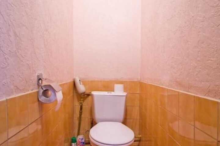 Room 9 of 19