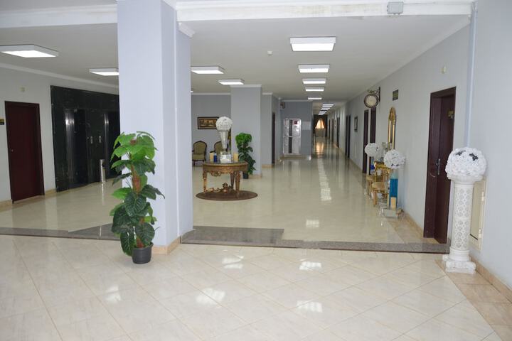 Ballroom/Hall 30 of 43