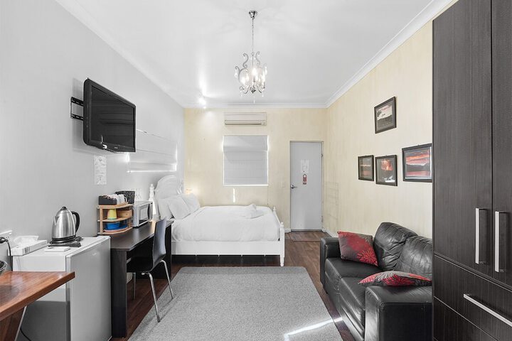 Room 84 of 110