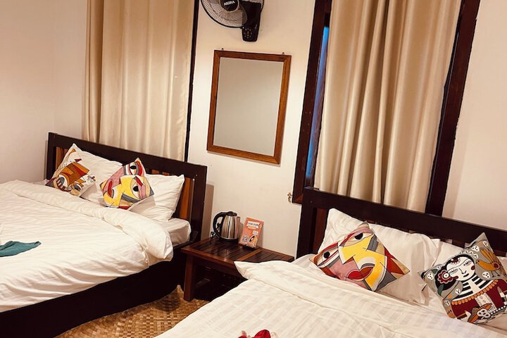 Room 10 of 30