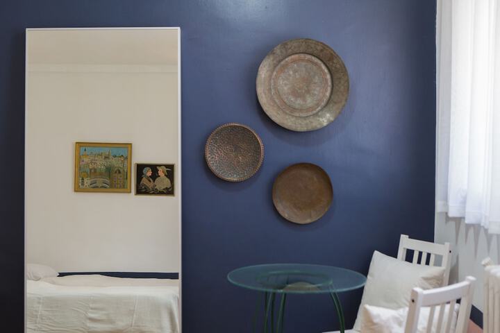 Room 11 of 166