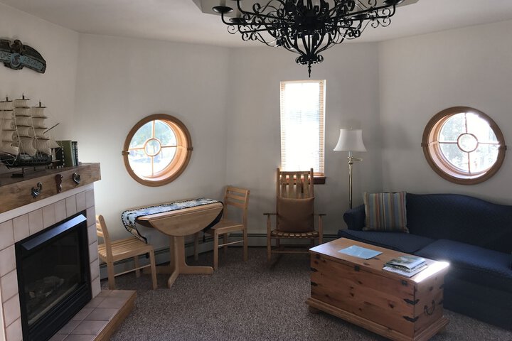 Room 80 of 146
