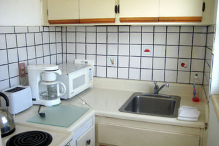 Room 10 of 15