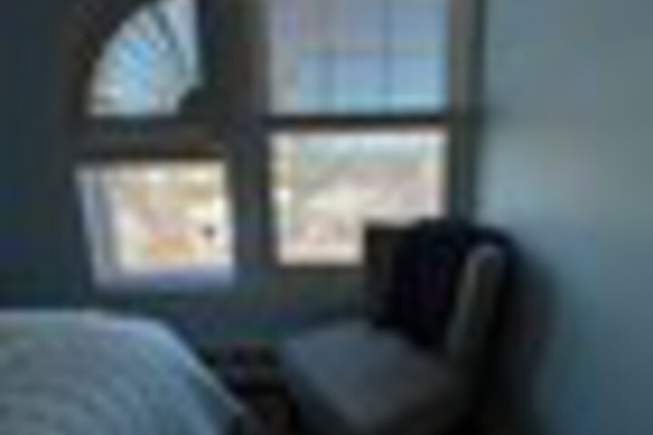 Room 83 of 297