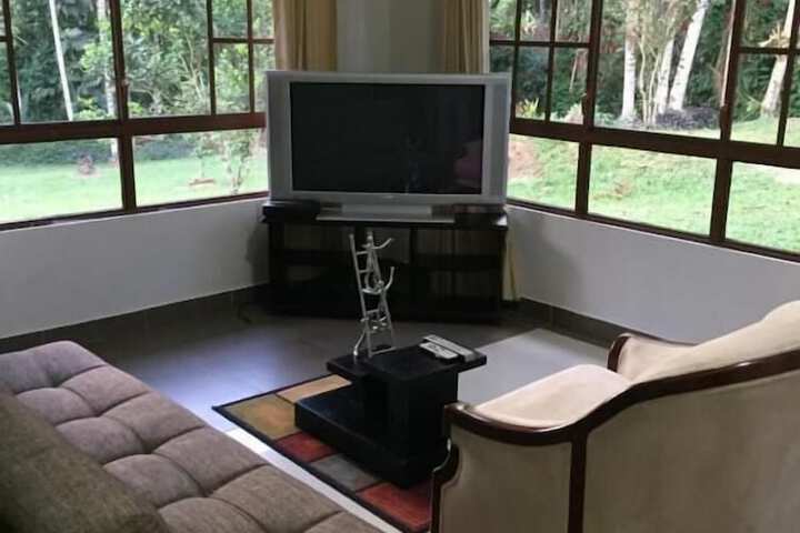 Room 16 of 28
