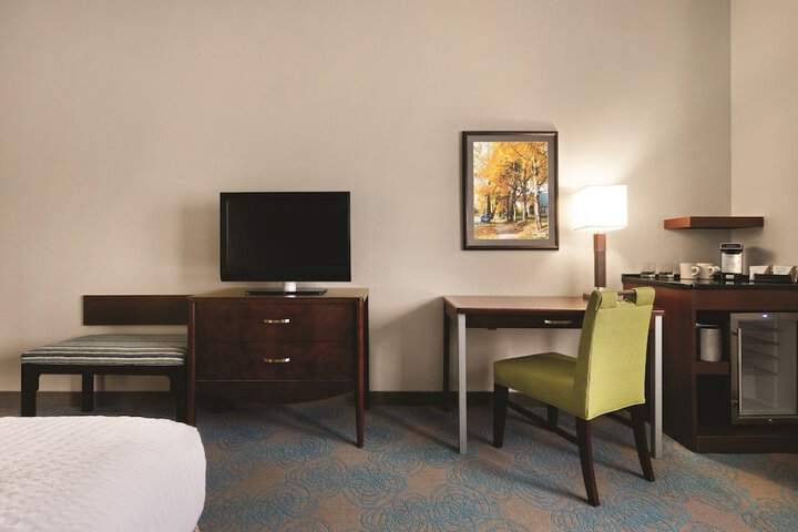 Room 7 of 38